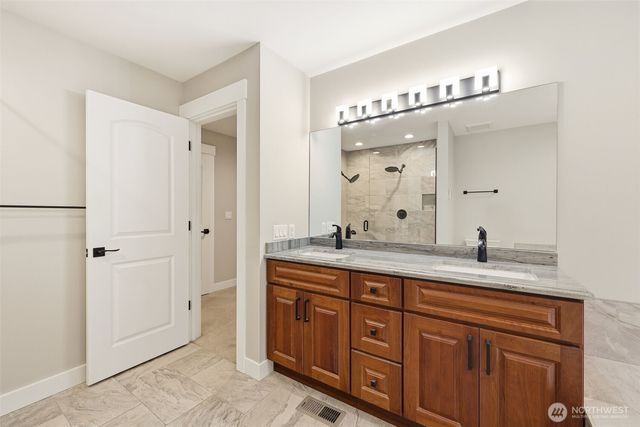 10717 212th Street E, Graham, WA 98338