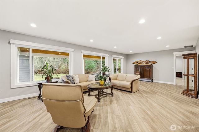 10717 212th Street E, Graham, WA 98338