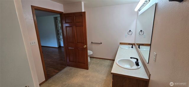 3710 W Edgewood, Port Angeles, WA 98362