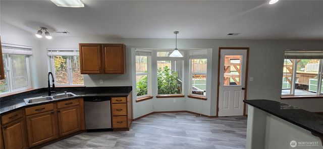 3710 W Edgewood, Port Angeles, WA 98362