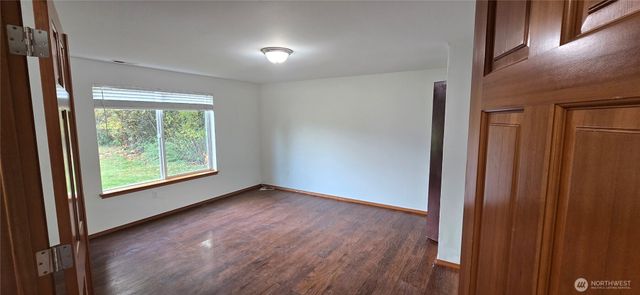 3710 W Edgewood, Port Angeles, WA 98362