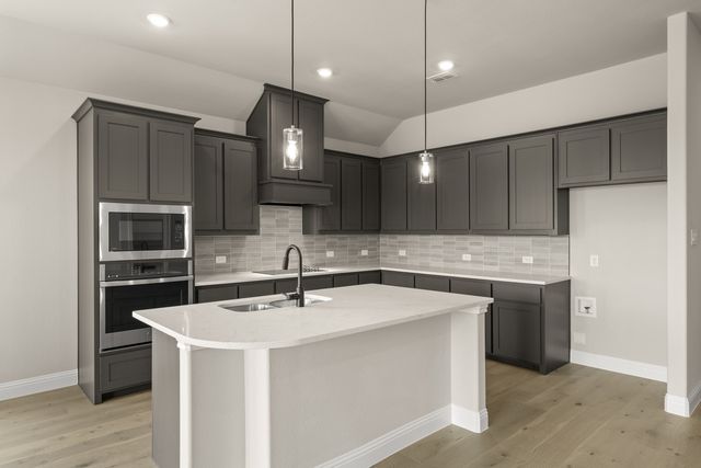 108 Golden Jackal Court, Godley, TX 76044