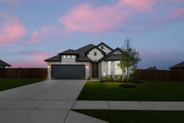 108 Golden Jackal Court, Godley, TX 76044