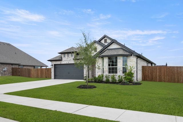108 Golden Jackal Court, Godley, TX 76044