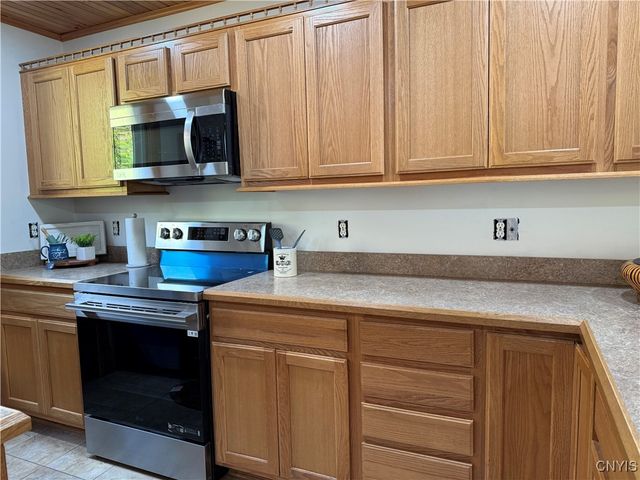 8750 North Main Street, Le Ray, NY 13637