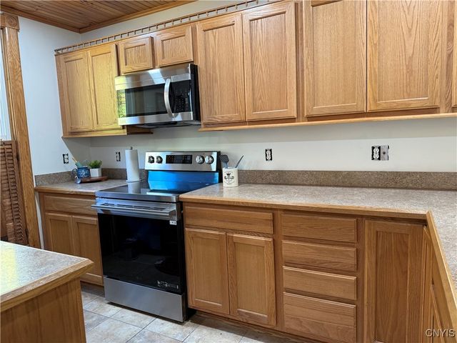 8750 North Main Street, Le Ray, NY 13637