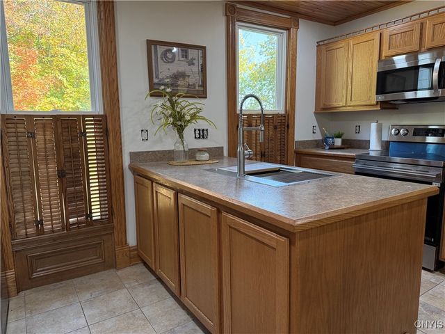 8750 North Main Street, Le Ray, NY 13637