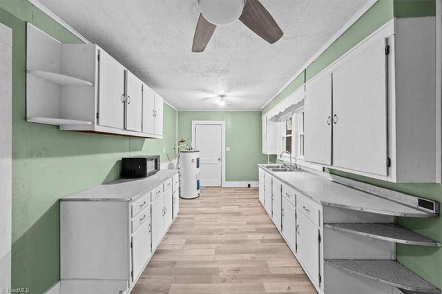 210 W Balfour Avenue, Asheboro, NC 27203