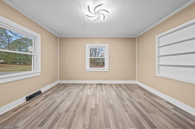 210 W Balfour Avenue, Asheboro, NC 27203