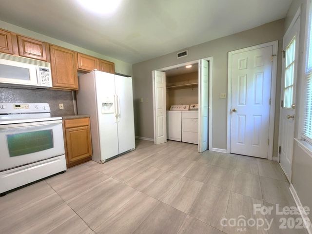 3317 Windsor Drive, Charlotte, NC 28209