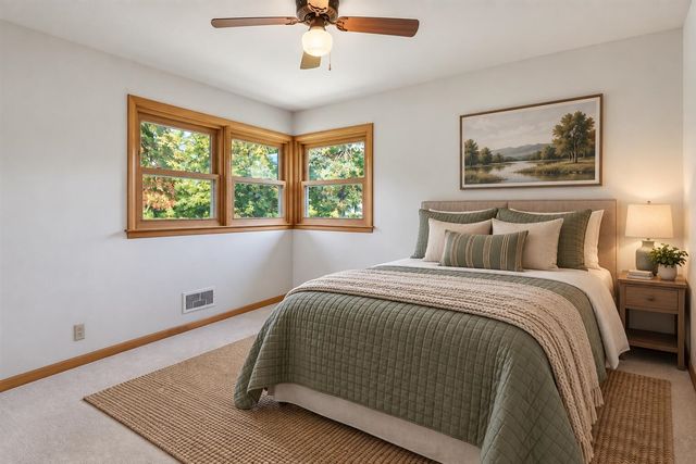 9072 Douglas Avenue, Kalamazoo, MI 49009