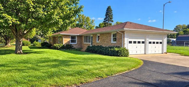 9072 Douglas Avenue, Kalamazoo, MI 49009