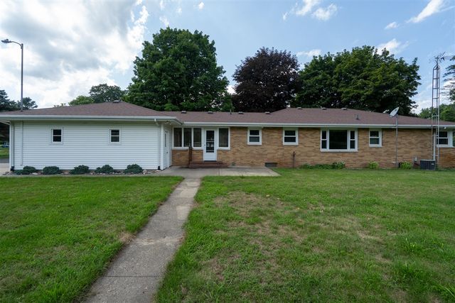 9072 Douglas Avenue, Kalamazoo, MI 49009