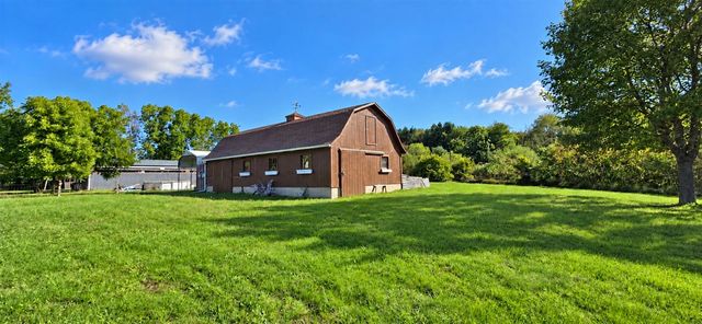 9072 Douglas Avenue, Kalamazoo, MI 49009