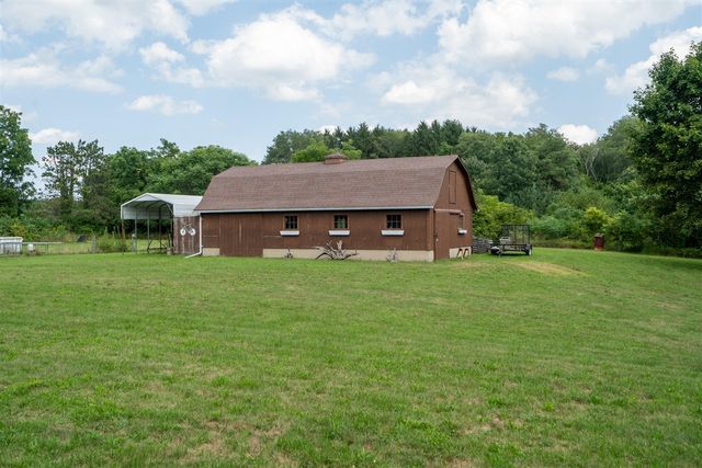 9072 Douglas Avenue, Kalamazoo, MI 49009