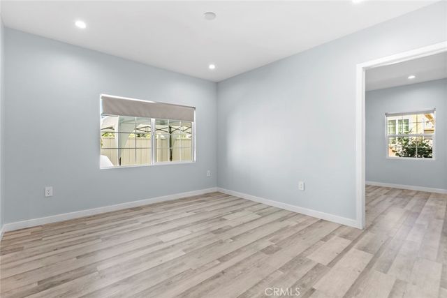 545 Ivy, Glendale, CA 91204