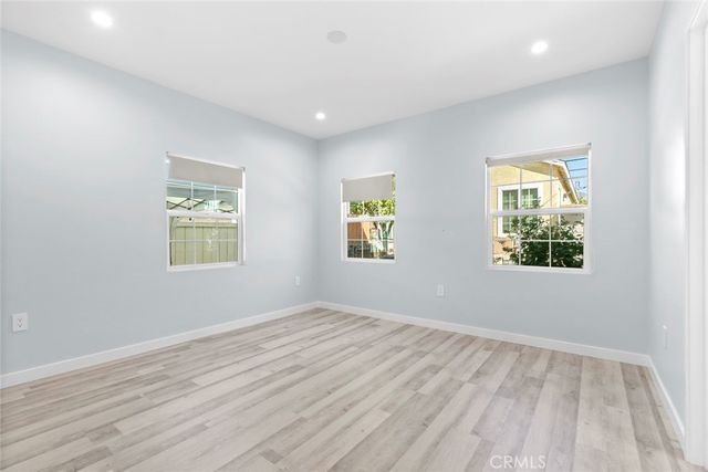 545 Ivy, Glendale, CA 91204