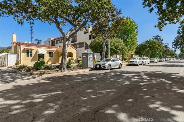 545 Ivy, Glendale, CA 91204