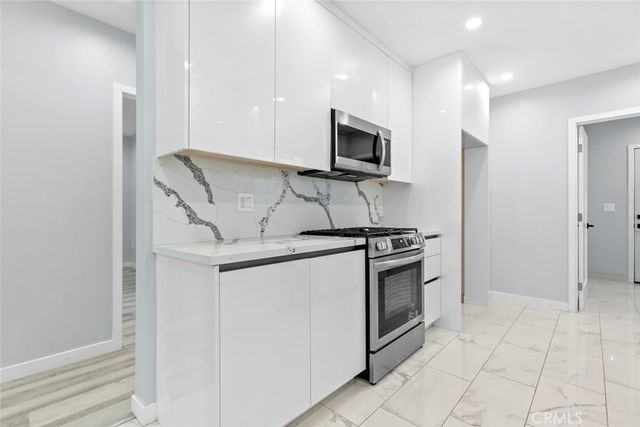545 Ivy, Glendale, CA 91204