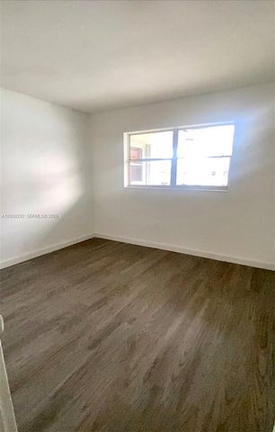 7324 SW 82nd St B206, Miami, FL 33143