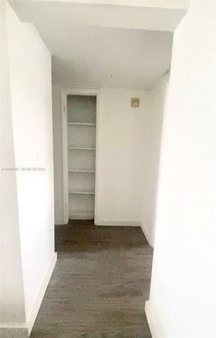 7324 SW 82nd St B206, Miami, FL 33143