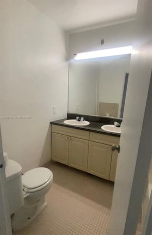 7324 SW 82nd St B206, Miami, FL 33143