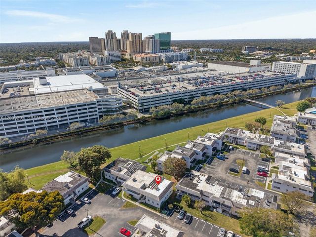 7324 SW 82nd St B206, Miami, FL 33143