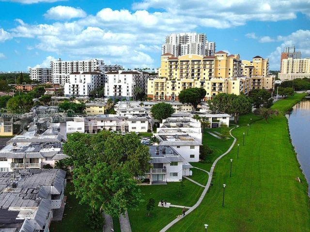 7324 SW 82nd St B206, Miami, FL 33143