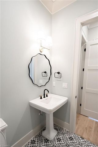 1200 Devlin Court, High Point, NC 27262