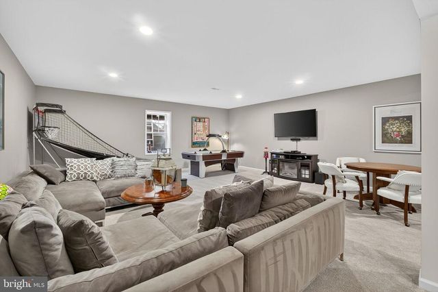 700 BATTLE MOUNTAIN RD, Amissville, VA 20106