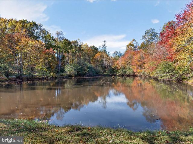 700 BATTLE MOUNTAIN RD, Amissville, VA 20106