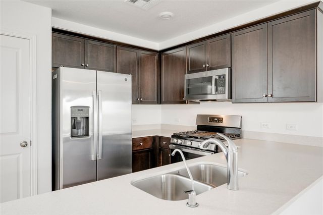 13520 Knights Branch DR, Elgin, TX 78621