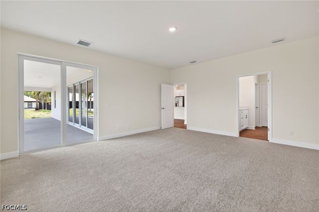 1748 NW 19th ST, Cape Coral, FL 33993