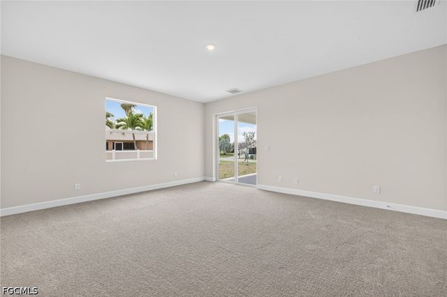 1748 NW 19th ST, Cape Coral, FL 33993