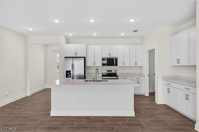 1748 NW 19th ST, Cape Coral, FL 33993