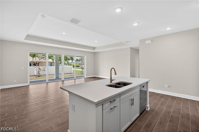 1748 NW 19th ST, Cape Coral, FL 33993