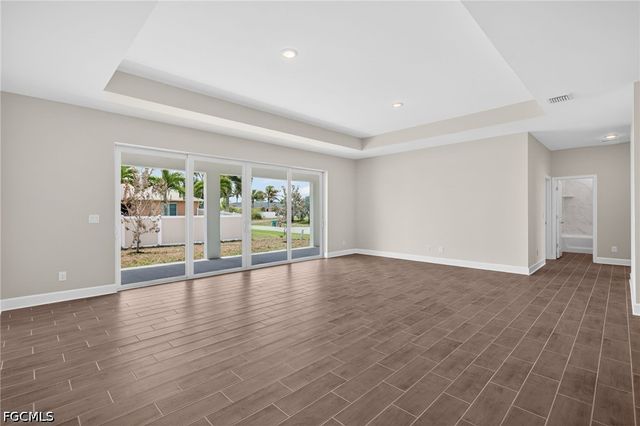 1748 NW 19th ST, Cape Coral, FL 33993