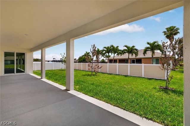 1748 NW 19th ST, Cape Coral, FL 33993