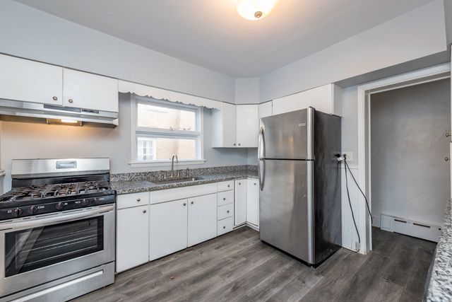 1318 N Jackson Street, Waukegan, IL 60085