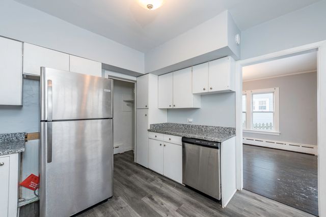 1318 N Jackson Street, Waukegan, IL 60085