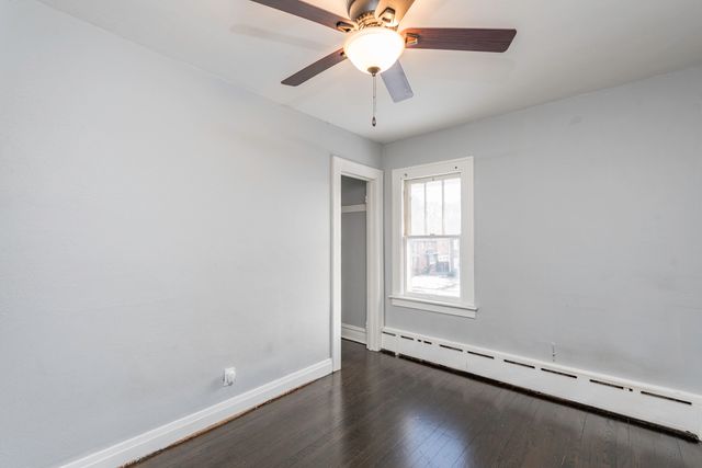 1318 N Jackson Street, Waukegan, IL 60085