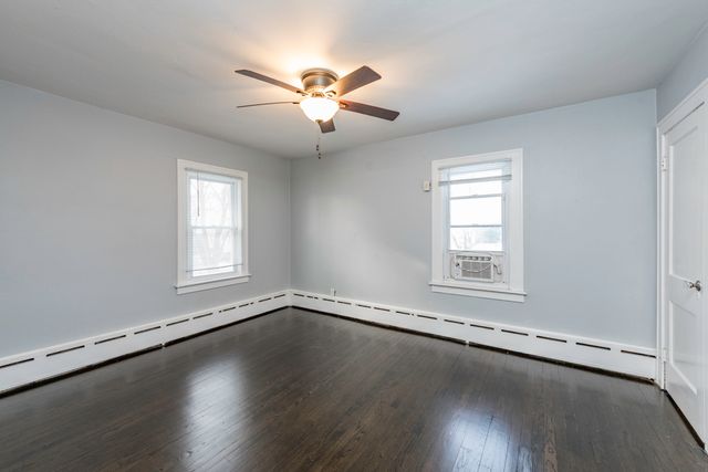 1318 N Jackson Street, Waukegan, IL 60085