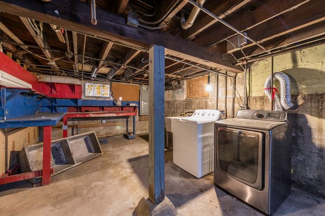 1318 N Jackson Street, Waukegan, IL 60085