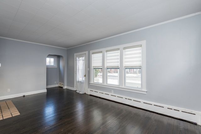 1318 N Jackson Street, Waukegan, IL 60085