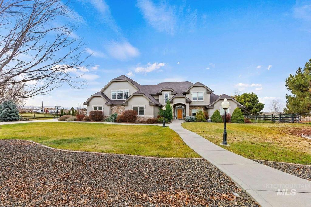7887 S Old Farm Ln, Meridian, ID 83642