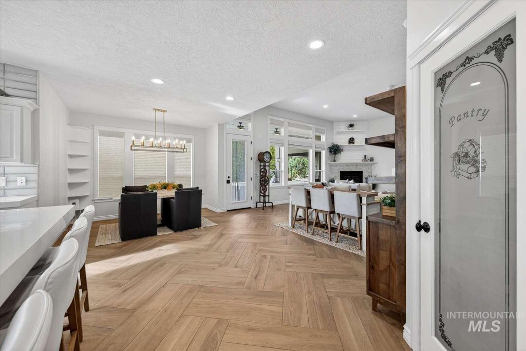 7887 S Old Farm Ln, Meridian, ID 83642 photo 9