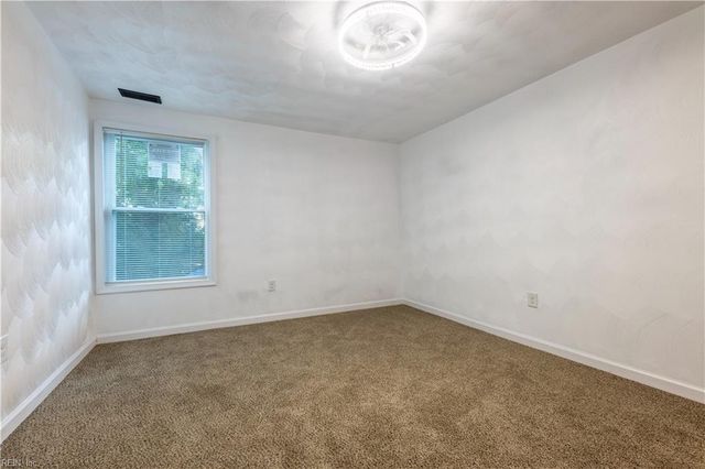 101 Day ST, Suffolk, VA 23434