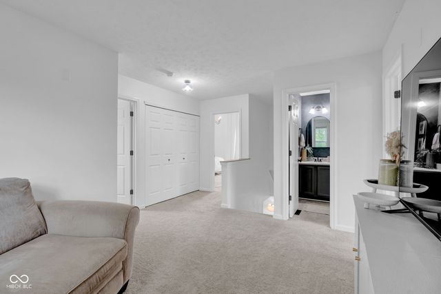 17009 Kirklin Drive, Westfield, IN 46074