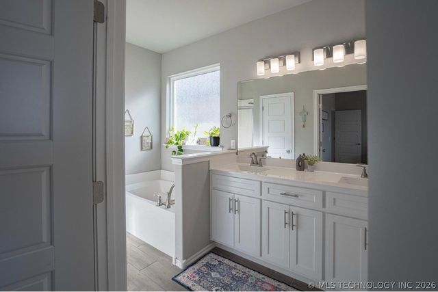 5310 S Andros Avenue, Sand Springs, OK 74063