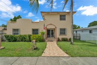 2204 SW 11th Ter, Miami, FL 33135